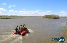 Хяргас нуурын гүн рүү хийлдэг гудастай хөвж явсан иргэнийг эсэн мэнд олжээ