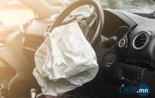 Prius-30” загварын суудлын автомашин галт тэрэгтэй мөргөлдсөн осол гарлаа