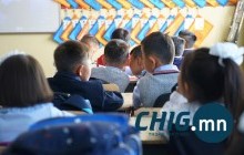 Даваа гарагаас бага анги танхимаар, дунд анги цахимаар хичээллэхээр боллоо 