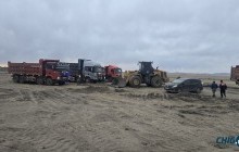 Хууль бус олборлолтыг таслан зогсоож, техникүүдийг буцаан татлаа 