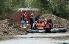 Үерийн эрсдэлд өртсөн иргэдийг аюулгүй бүсэд шилжүүллээ