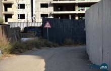Хүүхдийн орчинд аюулгүй байдал хангаж ажиллаагүй барилгуудыг зогсоолоо 