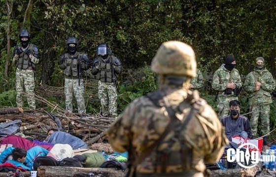 Беларусийн дүрвэгчдээс болж Польш, Латви, Литва улс онц байдал зарлажээ