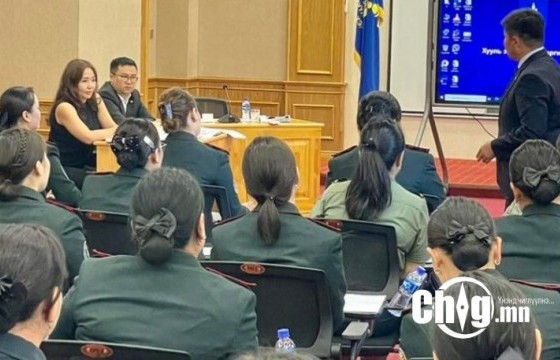 ХОРИГДЛУУДАД ӨГЧ БАЙГАА ХООЛ ХҮНСНИЙ ХАНГАЛТ, ИЛЧЛЭГ ЧАНАРЫГ САЙЖРУУЛАХ ТАЛААР УУЛЗАЛТ ХИЙВ