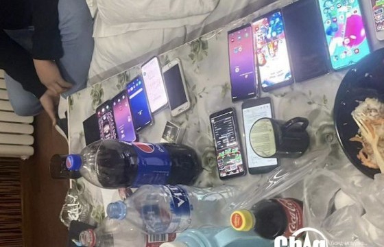  “Рокerrrr2” гэх нэртэй аппликэйшн ашиглан мөрийтэй тоглоом зохион байгуулсан хоёр этгээдийг баривчилсан байна