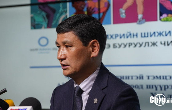 Х.Алтайсайхан: Ам цангаж, шөнө шээс их хүрч байвал сахарын хэмжээгээ үзүүлэх хэрэгтэй