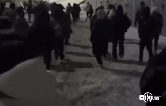 ЦЕГ: Сурагчид бөөгнөрөл үүсгэсэн, хоорондоо зодолдоогүй