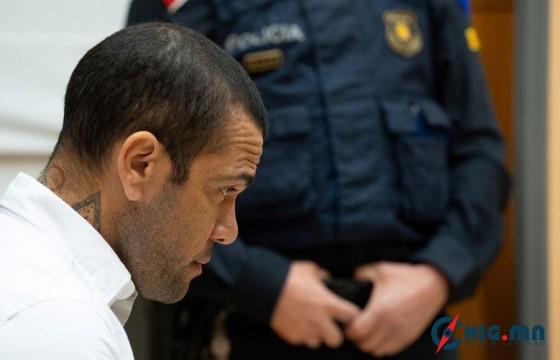 Дани Алвешийн шүүх хурал эхэллээ