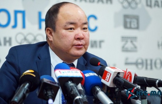 Л.Ганбат: Улсын хэмжээнд 40 мянга орчим шалгуулагч дөрөвдүгээр сарын 6-нд монгол хэл, бичгийн ЭЕШ өгнө