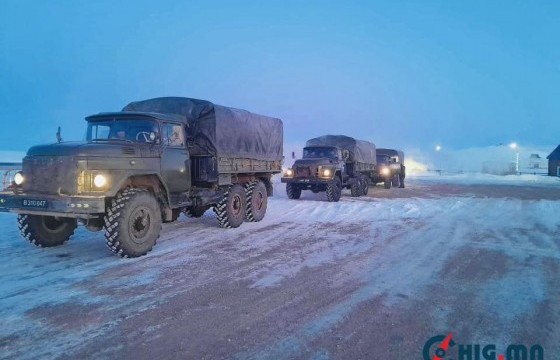 Зэвсэгт хүчний 100 гаруй алба хаагч 12 аймагт өвс тэжээл хүргэх, зам гаргах үүрэг гүйцэтгэж байна