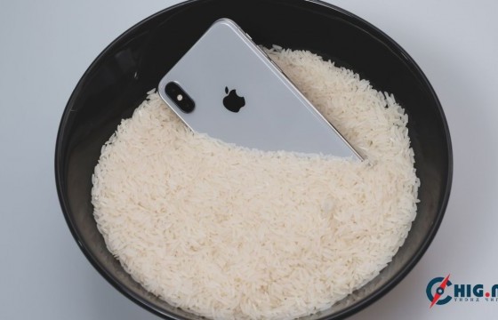Усанд унагасан iPhone-ийг цагаан будаан дотор хатаахгүй байхыг Apple зөвлөжээ