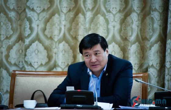 С.Чинзориг: 318 резидент эмчийг зудтай аймаг, сумдад ажиллуулна