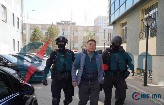 Эрүүгийн хэрэгт яллагдагчаар татагдаад буй Р.Базараагийн 