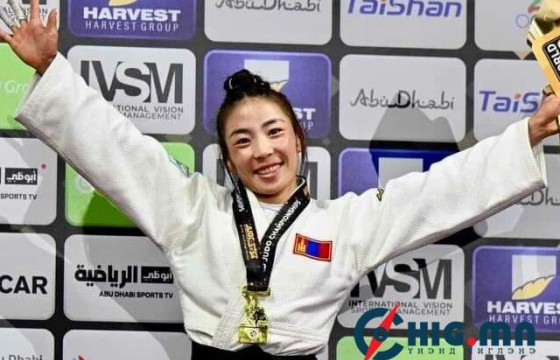 Б.Баасанxүүгийн амжилтыг “Имперо” групп хоёр өрөө байраар мялаахаар болжээ