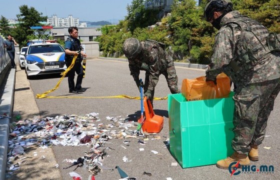 Умард Солонгос 15 тонн хог Өмнөд Солонгос руу агаараар илгээснийхээ дараа түр завсарлав