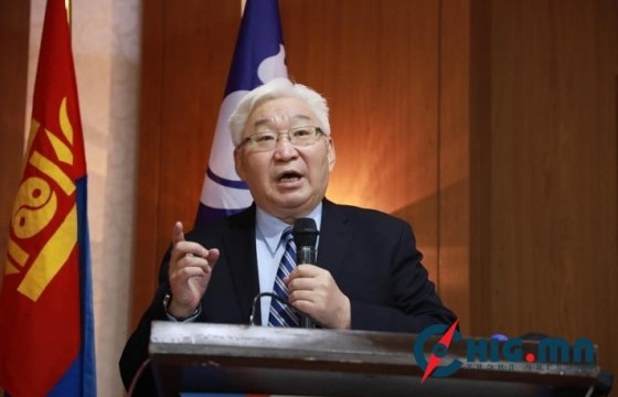 Э.Бат-Үүл: АН-ыг сонгуульд ялагдуулбал нам доторх “Л.Оюун-Эрдэнийн банди“ нартай хатуу хариуцлага тооцно. Маш ноцтой мэдээ авсан шүү