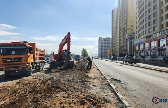 Дүнжингарав худалдааны төвийн уулзвараас зүүн тийш 133 дугаар сургууль хүртэлх авто замын өргөтгөж, шинэчилж байна