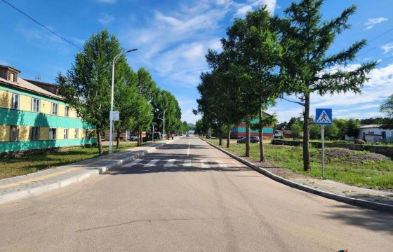Хялганат-Хангал чиглэлийн 10 км хатуу хучилттай авто зам ашиглалтад оржээ