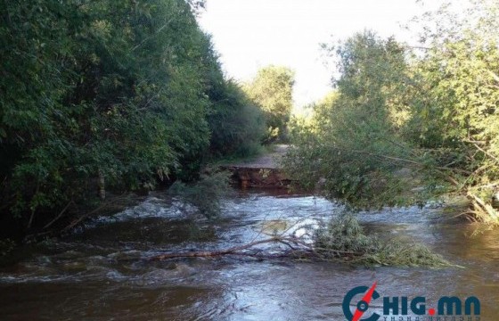 Эгийн гүүрийu засварлаж, хөдөлгөөнийг нээхээр шуурхай ажиллаж байна