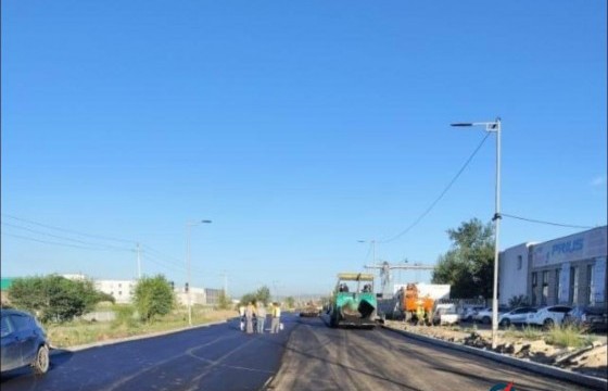 Толгойт чиглэлийн “Номин” авто буудлын өмнөх зам засварын ажил дуусаагүй байна