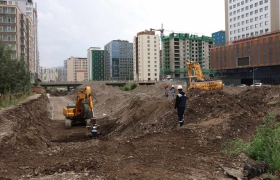 Сэлбэ голын голдирлыг тэлж, түшиц хана хийх ажил 40 хувьтай үргэлжилж байна