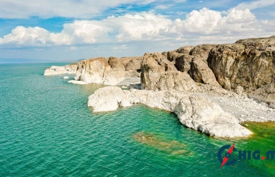 Хяргас нууранд усны мотоциклтой яваад осолдсон гурван иргэний амь насыг аварчээ