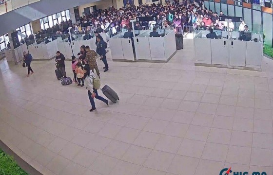 Монгол Улсын хилээр саадгүй нэвтрүүлэх зорилгоор бусдаас хахууль авсан албан тушаалтанд холбогдох хэрэгт яллах дүгнэлт үйлджээ