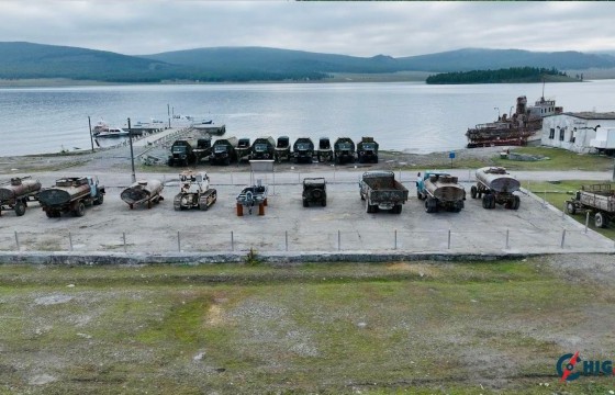 Хөвсгөл нуурт живсэн 11 техникийг нуурын 33.1-171 метрийн гүнээс татан гаргажээ