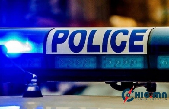 Согтуурсан үедээ өөрийн дагавар хүүгийн хүүхэд болох нэг ой гарантай хүүхдийг газар савж гэмтээжээ 