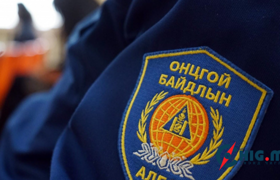 СЭРЭМЖЛҮҮЛЭГ: Орон сууцанд халуун тогоо залгаатай орхисны улмаас гал гарч байсныг иргэд унтраажээ