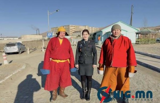 Лам нар эргэлтгүй хоригдлуудыг эргэж очлоо 