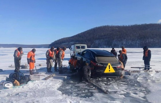Хөвсгөл нуурын хориглосон тэмдэг байршуулсан газраар зорчихгүй байхыг анхаарууллаа