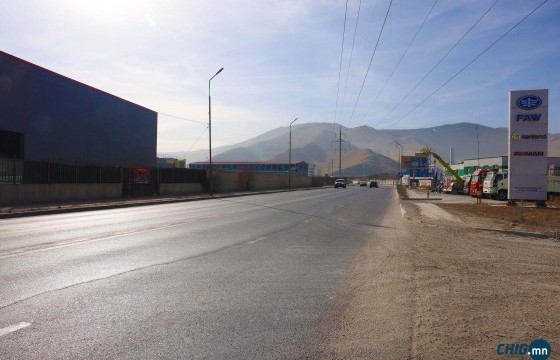 Яармагийн гүүрийг Ажилчдын гудамжтай холбосон авто замыг дөрөвдүгээр сарын 11-ний 06:00 цагаас түр хааж, ус дамжуулах шугам хоолой татна