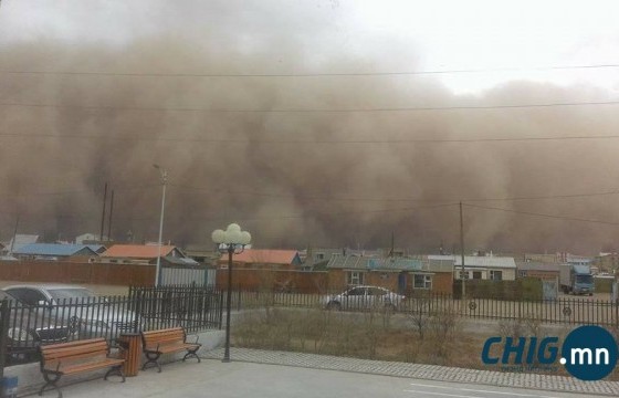 СЭРЭМЖЛҮҮЛЭГ: Цас орж, цасан болон шороон шуурга шуурна