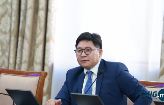 Улс төрийн шинжлэх ухааны холбооны тэргүүн дэд ерөнхийлөгчөөр Н.Батсүмбэрэлийг сонголоо