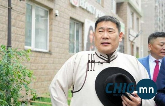 Ерөнхий сайдын скандалыг Японы хэвлэл онцоллоо 