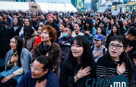 The Guardian: Эсэргүүцэлтэй тулгарсан Монгол улсын ерөнхий сайд итгэл хүлээлгэх санал асуулга явуулна