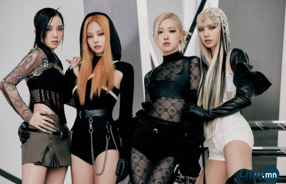BLACKPINK дэлхийн хэмжээний найруулагчтай шинэ клип хийж эхэлжээ