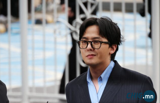 G-Dragon өсвөр насныхны донтолтын эмчилгээнд ₩880 сая вон хандивлав