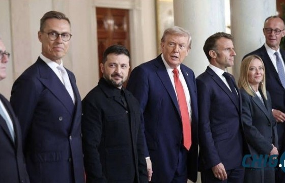 АНУ-ын Ерөнхийлөгч Д.Трамп, Украины Ерөнхийлөгч В.Зеленский нарын уулзалт дулаан уур амьсгалтай болжээ
