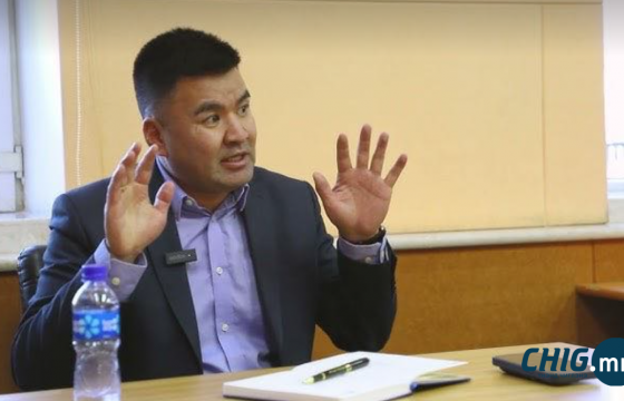 Төв аймгийн Засаг дарга Л.Төмөрчөдөр 3600 сурагч, 200 багш, ажилтны амьдралаар тоглож байна