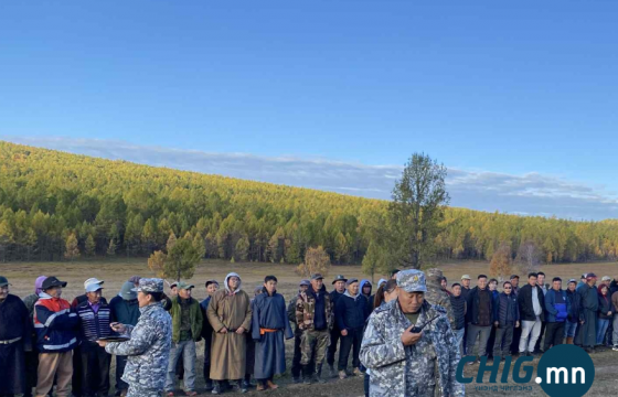 Алга болсон 2 настай хүүг 300 гаруй хүн эрэн хайж байна