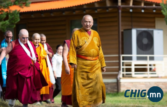 Гэвш Жамба Тинлей Монголд морилж, айлдвар айлдана