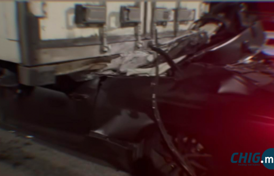 Дарханд өчигдөр Prius Volvo-гийн араас мөргөж, 5 хүн амиа алдлаа