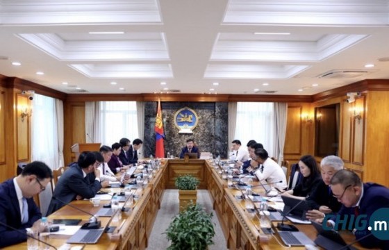 ЗГ-т багш, эмч нарын цалинг нэмэх асуудлыг танилцуулна