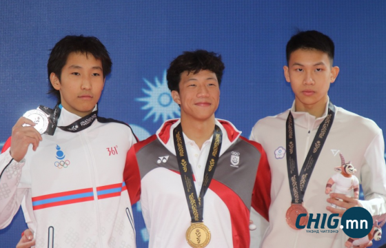 БАХРЕЙН 2025: Усан спортын тамирчин Э.Эрхэс мөнгөн медаль хүртлээ