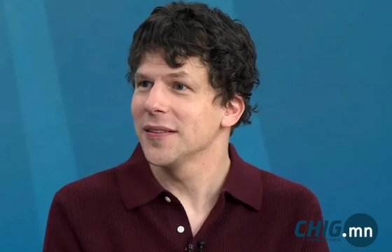 Жүжигчин Жесси Айзенберг танихгүй хүнд бөөрөө хандивлана