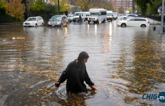 Нью-Йорк хотын Брүүклинд хүчтэй аадар бороо орж, хоёр хүн амиа алдлаа