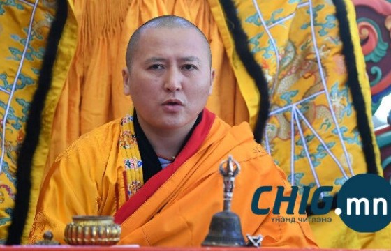 Хамба лам цаг бусын үхлээс аварч, бие махбодийн чадамж сэргээх 