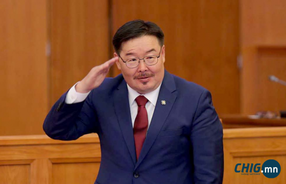 Ерөнхий сайд Г.Занданшатар МАН-ын даргын өрсөлдөөнөөс нэрээ татаж буйгаа мэдэгдлээ